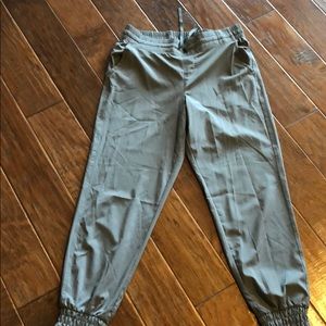 Elastic waisted. And ankle elastic